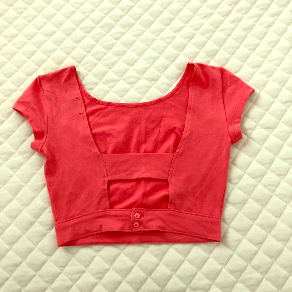 Nollie crop top SOLD✨